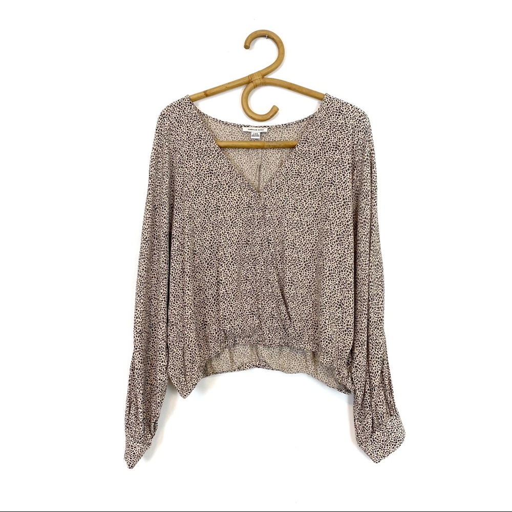American Eagle | Spotted Surplice Cropped Blouse‎ Size L